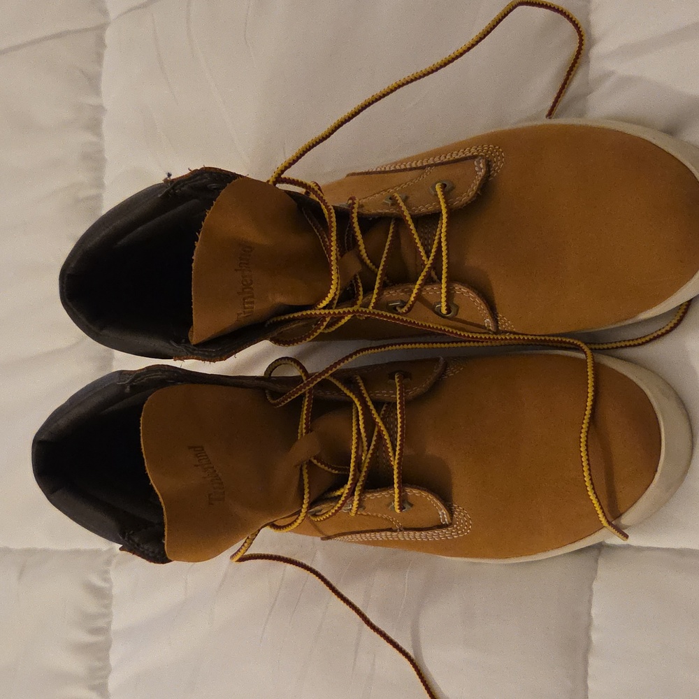 Timberland Dausette Ortholite Sneaker Boots Wheat Nubuck Leather High Tops